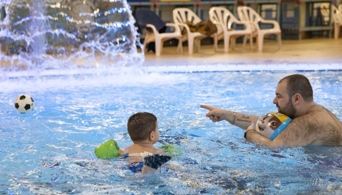 Hoge res. 20200304 - Zwembad De Kwakel- Maartje Kuperus (1).jpg